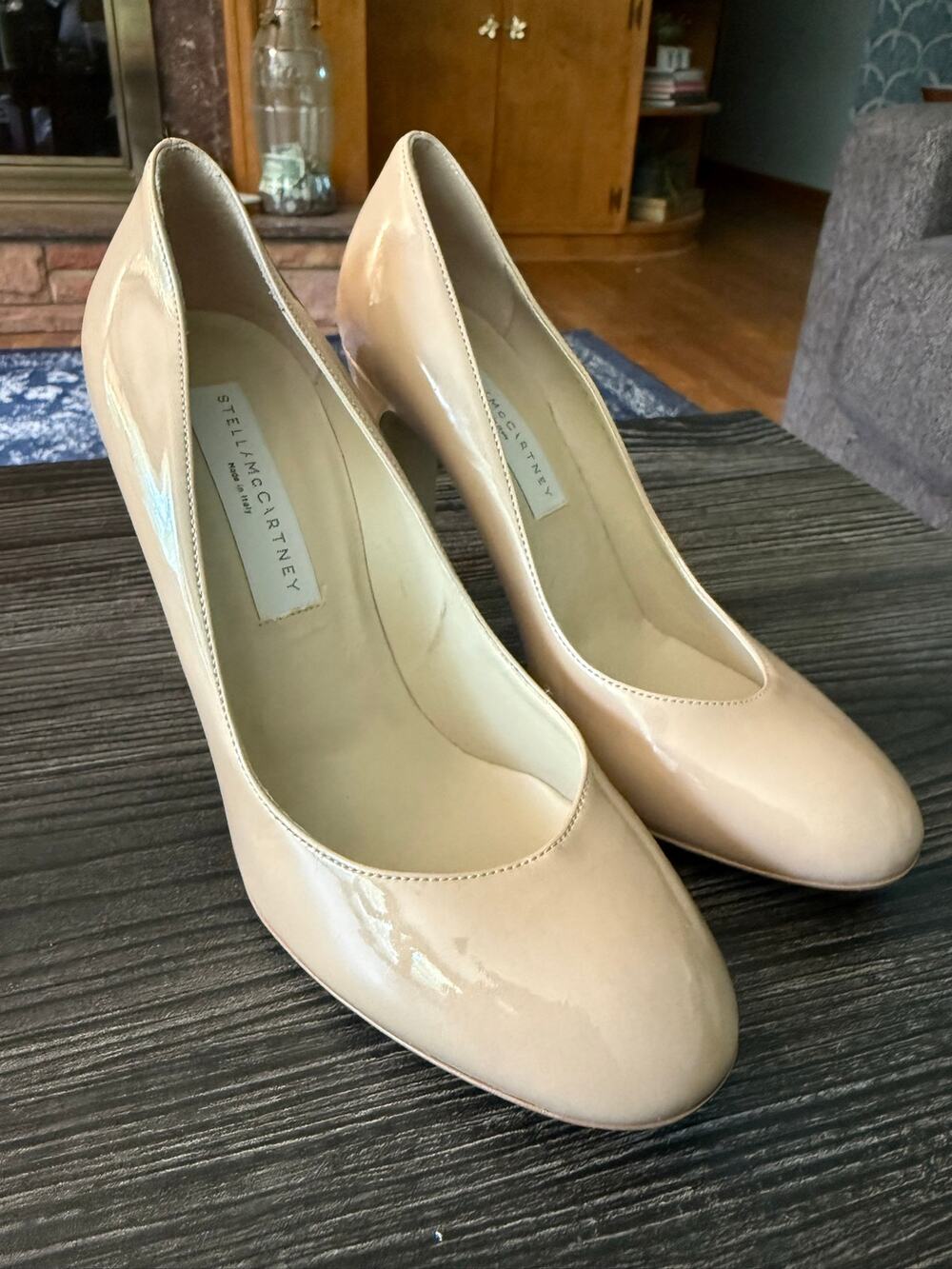Stella McCartney Beige Patent Leather Triangle Heel Pumps Sz. 37